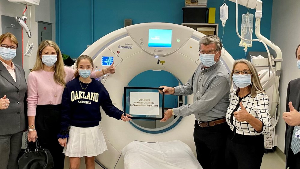 BGH unveils new CT scanner with Zajacz family